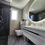 New White Angel Apartman Duce
