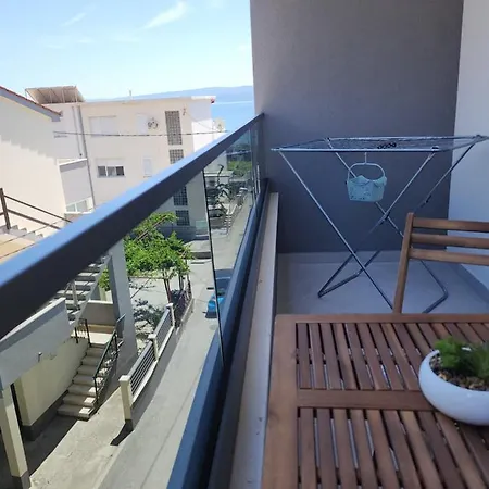 New White Angel Apartment Duce