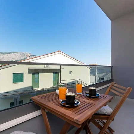 New White Angel Apartman Duce